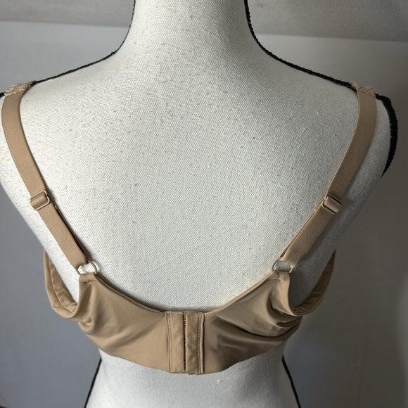 Olga NWT Tan Lace Bra Size 44C - Picture 5 of 10